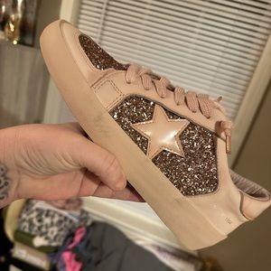 Vintage Havana sneaker.